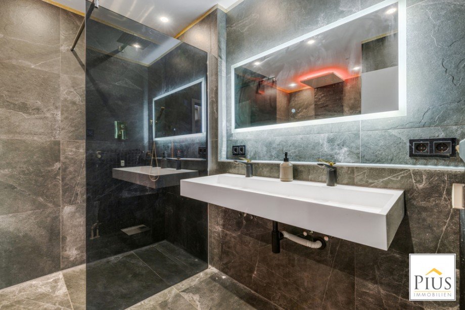 Badezimmer Etagenwohnung K�nigsbrunn