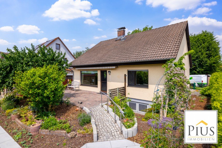 Hausansicht Einfamilienhaus Bobingen