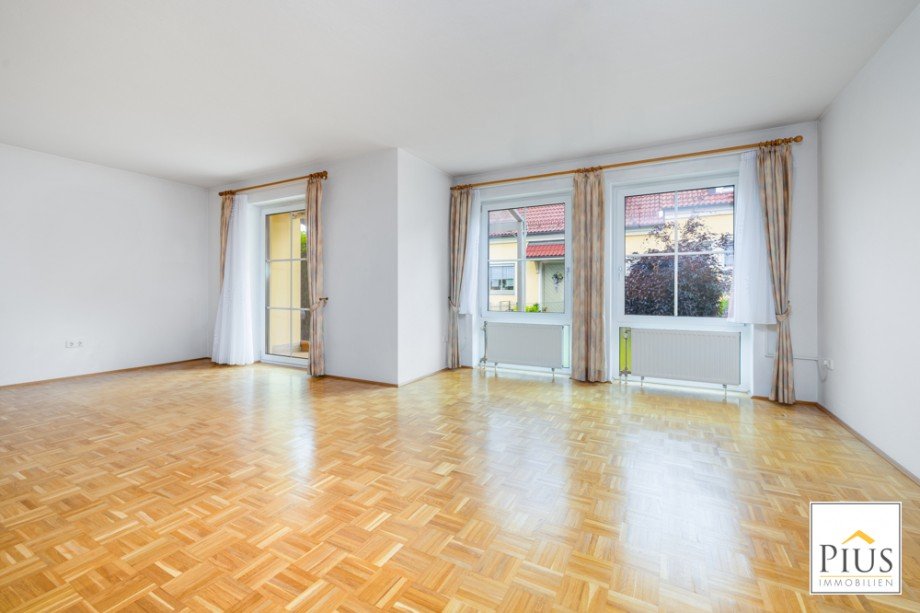 Wohn- Esszimmer Doppelhaush�lfte Gablingen