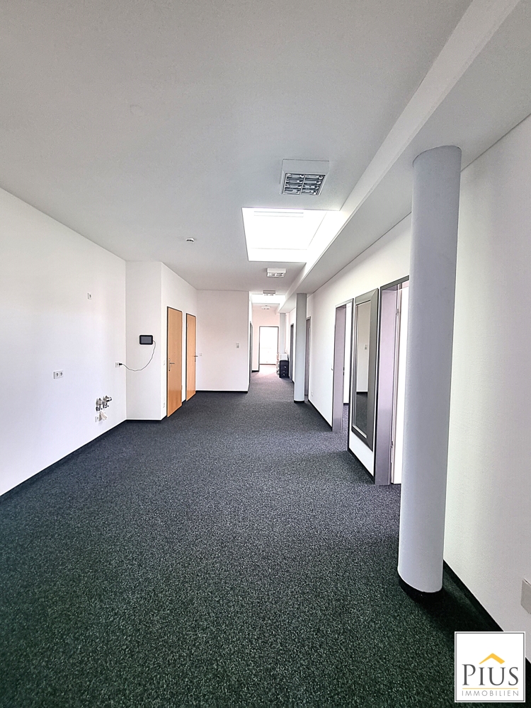 Flur B�rohaus Bobingen