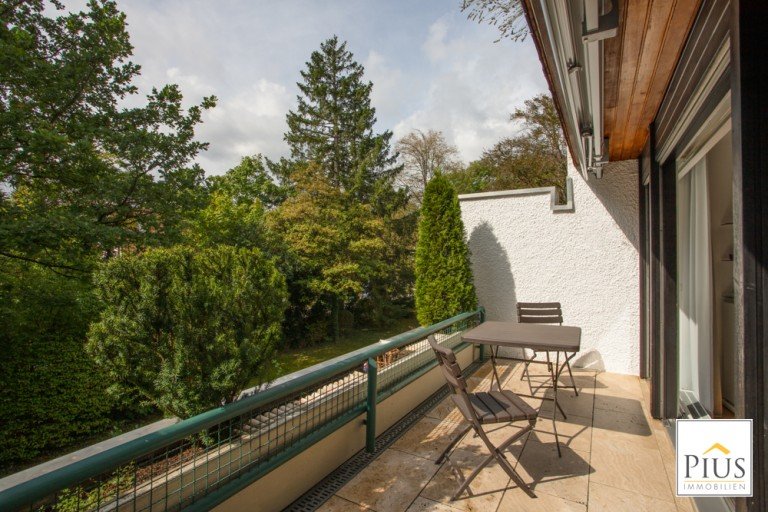 Balkon Planegg Etagenwohnung Selbstbezug ab 01.09.2024! TOP-Lage, modernisiert, mit S�dbalkon, inkl. EBK und TG-Stellplatz