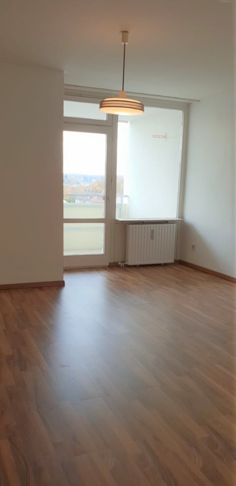 Wohnraum Etagenwohnung Neus��