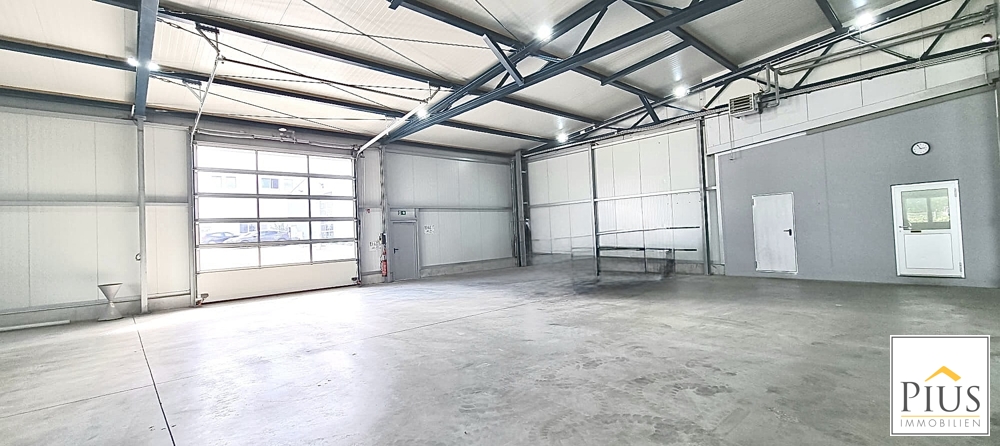 Innenansicht Halle / Lager / Produktion Bobingen