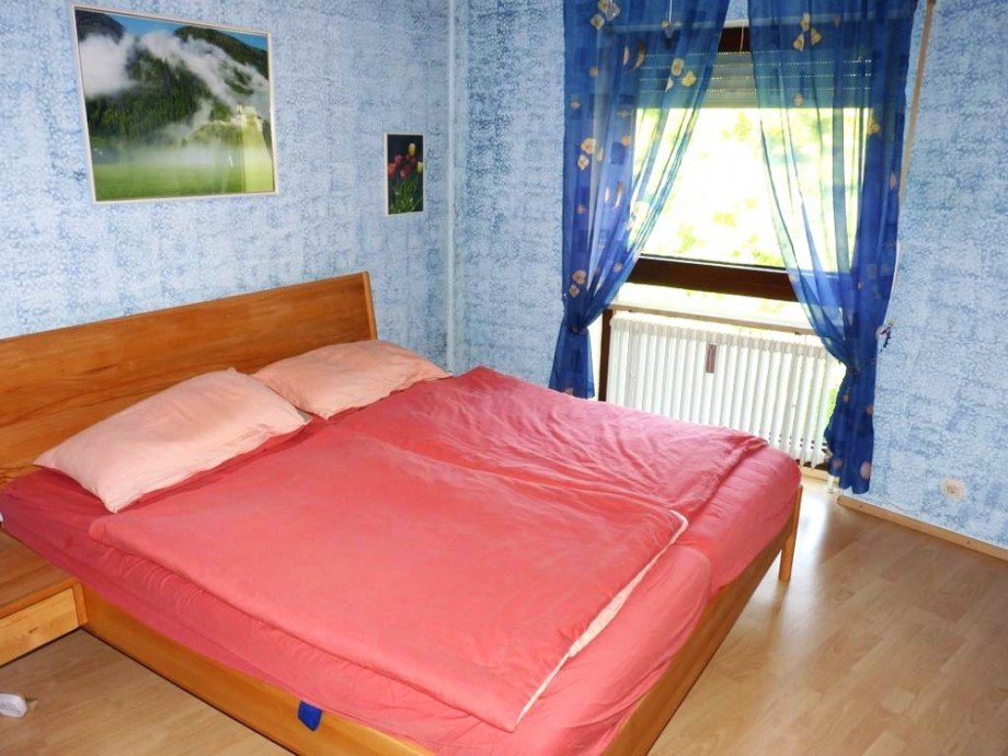 Schlafzimmer Etagenwohnung K�nigsbrunn