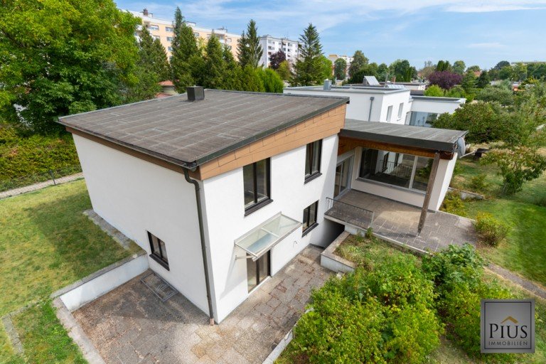 Vogelperspektive K�nigsbrunn Einfamilienhaus Kein Haus von der Stange! Individuelles Einfamilienhaus mit Pfiff, bezugsfrei, nahe Ilsesee