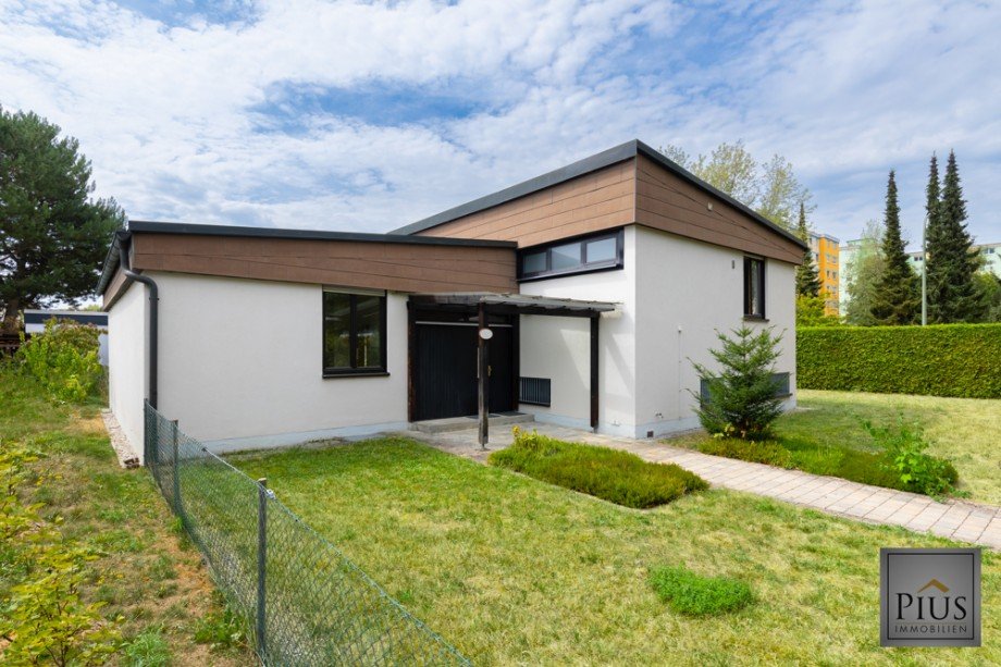 Ansicht Eingang Einfamilienhaus K�nigsbrunn