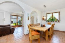 Wohn-Esszimmer Familie gesucht! Topgepflegtes Reihenendhaus mit ausgebautem DG in ruhiger Lage wartet auf SIE!